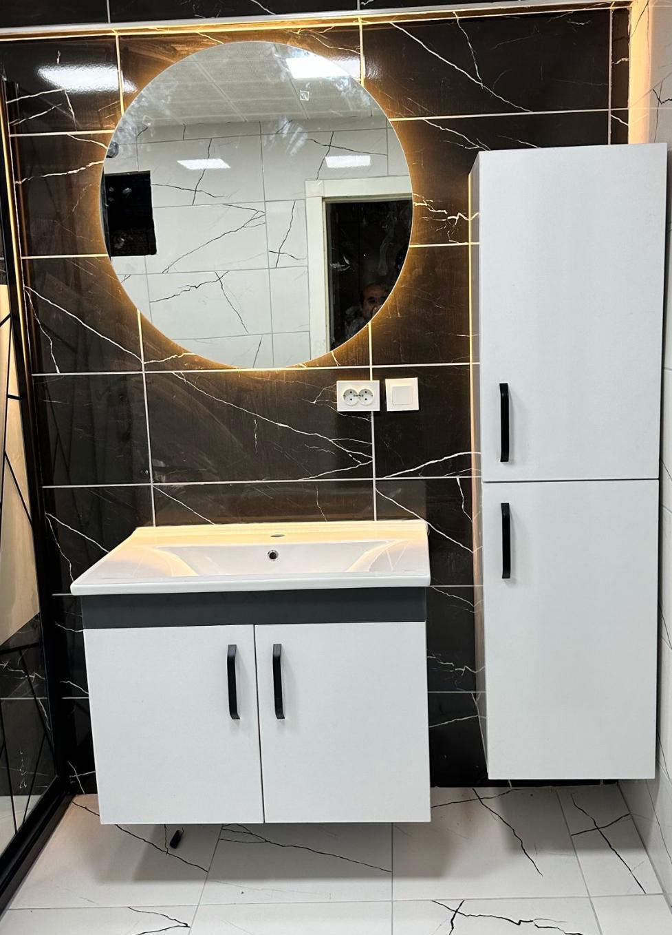Evim Dekorasyon Banyo Dolabı