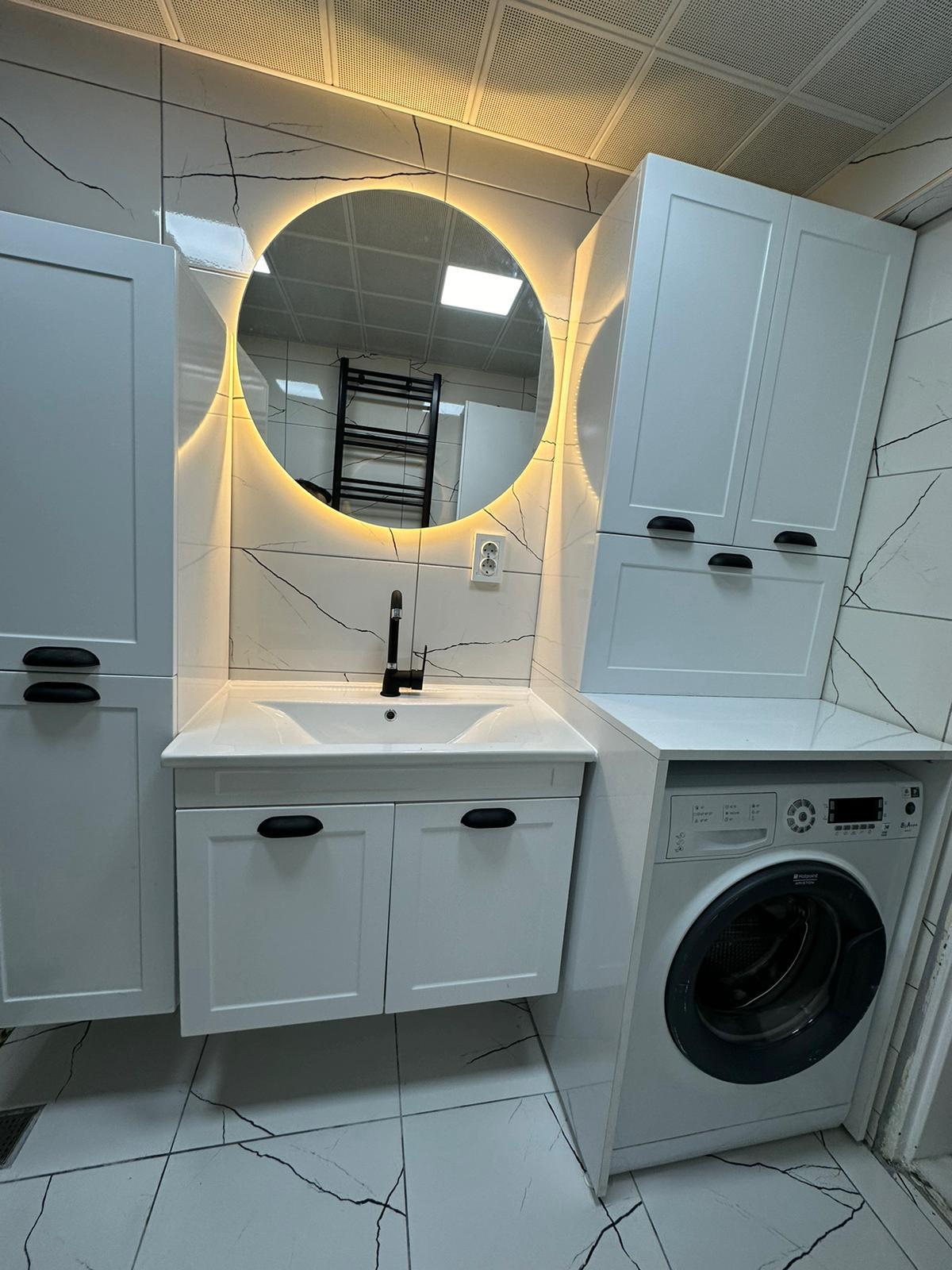 Evim Dekorasyon Banyo Dolabı